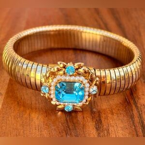 Vintage Aqua Blue Rhinestone Expansion Bracelet Gold Tone